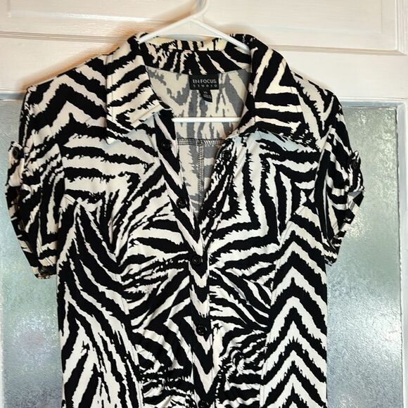 Enfocus Studio Women’s Black and White Buttoned Ruched Short Sleeve Dress Size M - Picture 2 of 5